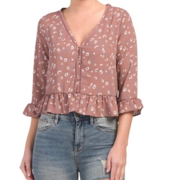 Sienna Sky Ruffle Hem Button V Neck Floral Blouse Medium - Picture 6 of 7